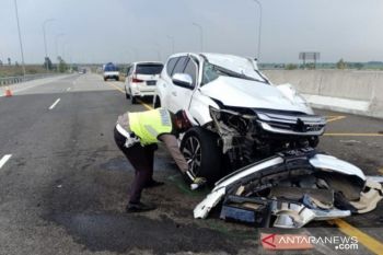 Polda Jatim benarkan korban kecelakaan di Tol Nganjuk Vanessa Angel dan suami