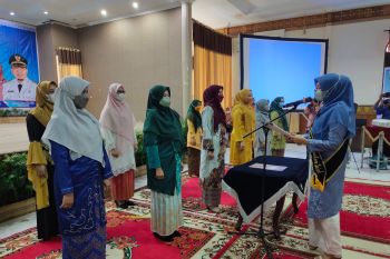 Rasidah Alfedri lantik Bunda PAUD 14 kecamatan dan Pokja