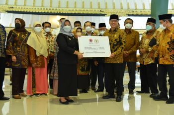 Komisi VIII DPR kunjungi Sleman menyerap masukan terkait bansos dan PTM