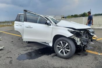 Vanessa Angel kecelakaan mobil di Tol Nganjuk