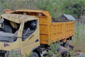 Empat orang meninggal dunia dalam kecelakaan truk di NTT
