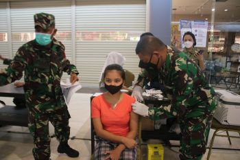 Kodam XIII Merdeka gelar "Serbuan Vaksinasi" di pusat perbelanjaan