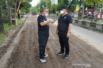 Kerusakan jalan di Sampit ditambal lagi