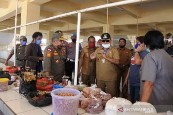 Wabup Kupang minta Disperindag aktifkan pasar tradisional
