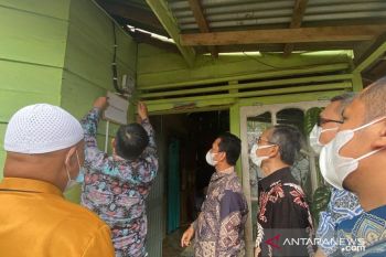 PLN berikan bantuan biaya sambungan listrik gratis bagi 3.854 KK pra-sejahtera di Sumbar