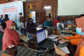 Pasar Modal Indonesia lanjutkan vaksinasi di  Soloraya
