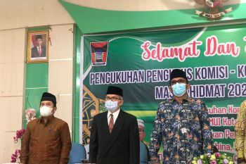 Komisi MUI Kota Padang dikukuhkan