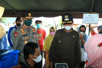 Polda Sumbar terus geber vaksinasi COVID-19 di saat libur