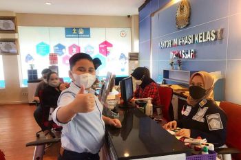 Kanim Makassar layani pemohon paspor di hari libur
