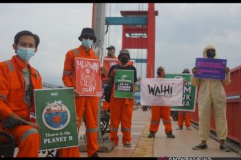Walhi Sumsel gelar aksi damai penyelamatan iklim