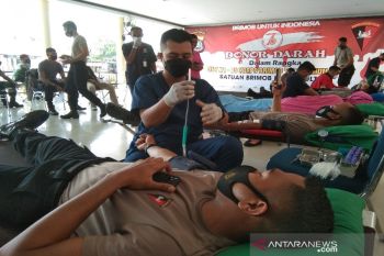 Brimob Sultra gelar donor darah bantu kekurangan stok di PMI