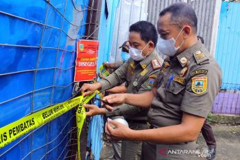 Satpol PP dan tim gabungan segel 17 tempat karaoke