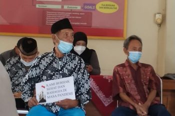 Fortais Bantul bakti sosial untuk lansia