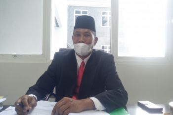 Central Lombok: Souvenirs sales increase ahead of WSBK