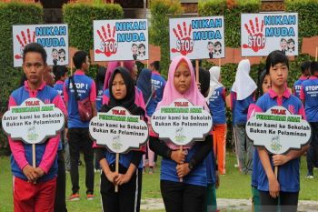 Violence against women, children rampant in Riau Islands: governor