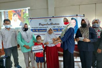 Siswa di Demak dan Kudus terima beasiswa PIP Kemendikbudristek