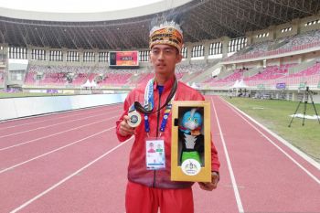 Central Java's runner Jati breaks men's 1500m T11-13 national record