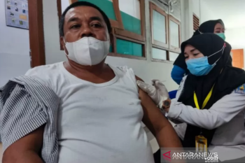 Dinkes Sultra sebut cakupan vaksinasi dosis lengkap mencapai 20,8 persen