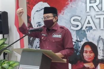 GARIS nilai sosok gubernur Jateng, Ganjar Pranowo sebagai marhaenis sejati