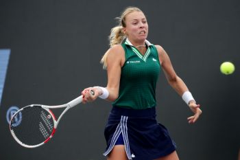 Kontaveit kandaskan Krejcikova pada laga pembuka WTA Finals