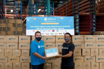 Sirclo bagikan ratusan bingkisan untuk para pahlawan digital