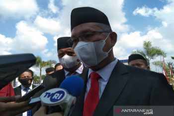 Wali Kota Kendari ajak masyarakat tertib membuang sampah