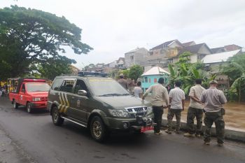BPBD meminta warga Mataram waspada karena muka air sungai mulai naik