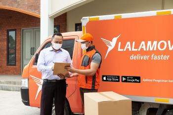 Bisnis jasa pengiriman barang selama pandemi COVID-19 mengalami peningkatan