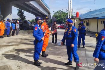 Basarnas Pekanbaru bersih-bersih Sungai Siak, ada apa?