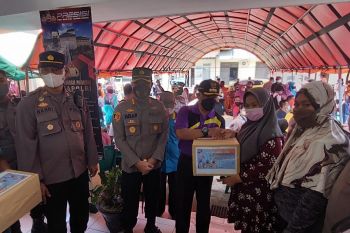 Ribuan warga antusias ikuti vaksinasi Polresta Padang