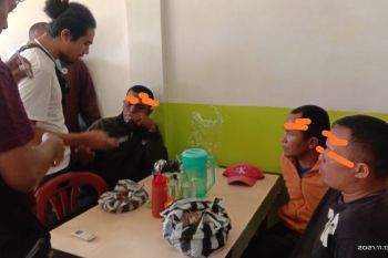 Tim Gabungan BKSDA Sumbar amankan lima pelaku perdagangan satwa dilundungi di Agam