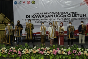 Industri kreatif di Geopark Ciletuh dikembangkan
