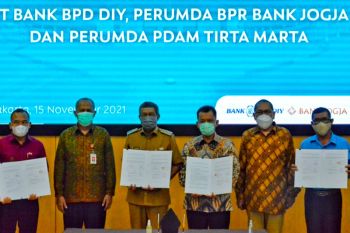 Pemkot Yogyakarta serahkan penyertaan modal ke tiga BUMD