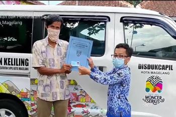 Telaah - Tahap-tahap pembangunan zona integritas pada instansi daerah