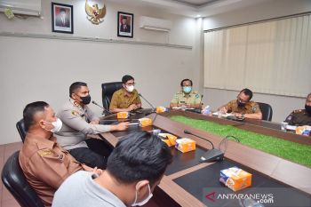 Pemko Sawahlunto lakukan vaksinasi dari rumah ke rumah
