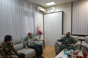 Ketua DPRD Sumbar terima kunjungan Danlantamal II Padang jalin sinergitas