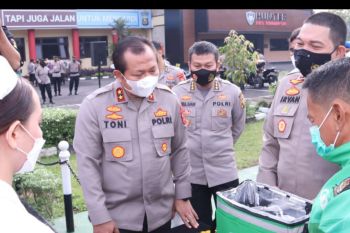 Polda Sumsel 'keroyok vaksin" percepat terwujudnya kekebalan komunal