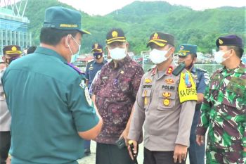 Tak ada kartu vaksin tak bisa menyeberang dari pelabuhan Sibolga