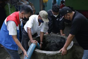 Pastikan ketersediaan air bersih, Pertamina Cilacap bantu penyedotan sumur warga