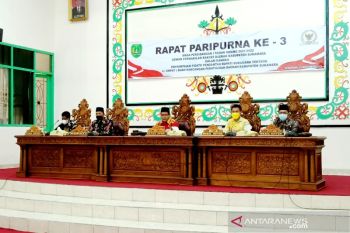 Bupati Sukamara sampaikan empat raperda kepada DPRD