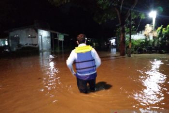 Banjir dan longsor terjang dua kecamatan di Jember