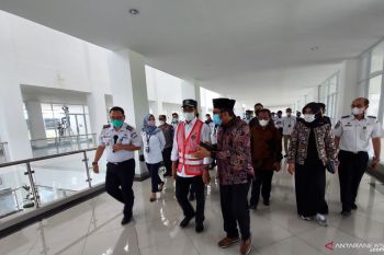 Tinjau Terminal Anak Air Padang, ini pesan Menteri Perhubungan