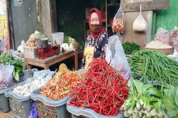 Jelang Natal, harga kebutuhan pokok di Solo stabil