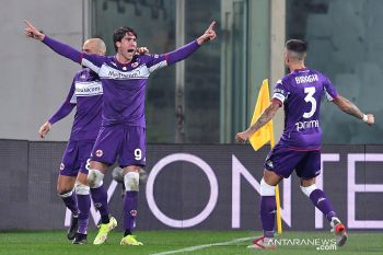 Juventus resmi gaet Dusan Vlahovic dari Fiorentina