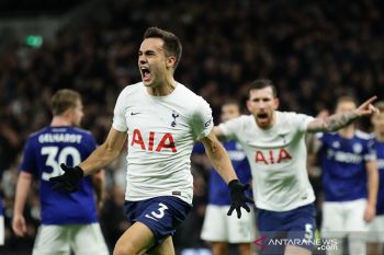 Tottenham petik kemenangan pertama era Conte usai tekuk Leeds 2-1