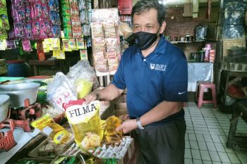 Harga minyak goreng di Jakarta Barat capai Rp38.000 per kemasan dua liter
