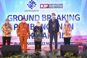 Wakil Wali Kota Makassar dampingi Menaker resmikan pembangunan BLK Maritim