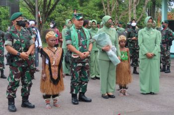 Army troops should be endearing towards Papuans: Chief of Staff