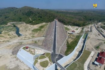 Kementerian PUPR targetkan pengisian air Bendungan Gongseng selesai Februari 2022