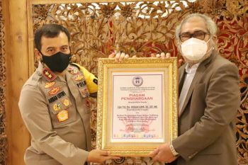 Komnas Perlindungan Anak berikan penghargaan Kapolda Jateng